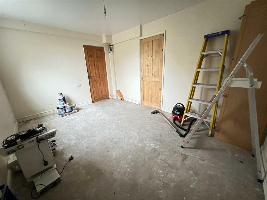 Additional image 11 of Englestede Close, Handsworth Wood, Birmingham