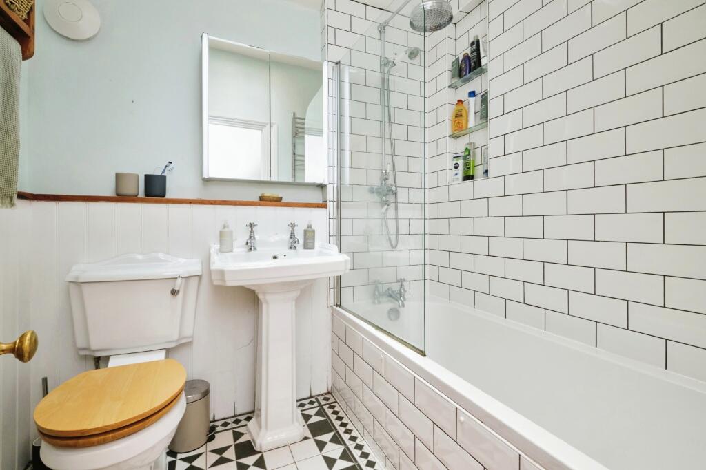 Additional image 4 of Addison Road, Kings Heath, Birmingham, West Midlands, B14