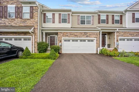 317 Fairfield Circle S, Royersford, PA 19468