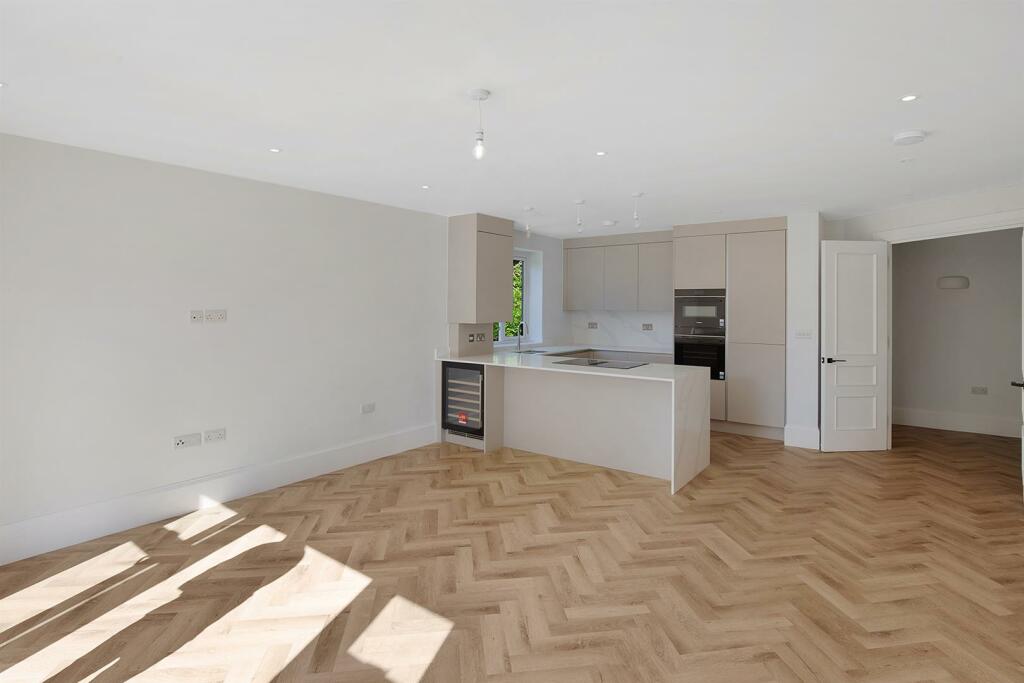 Additional image 7 of New Road, Welwyn