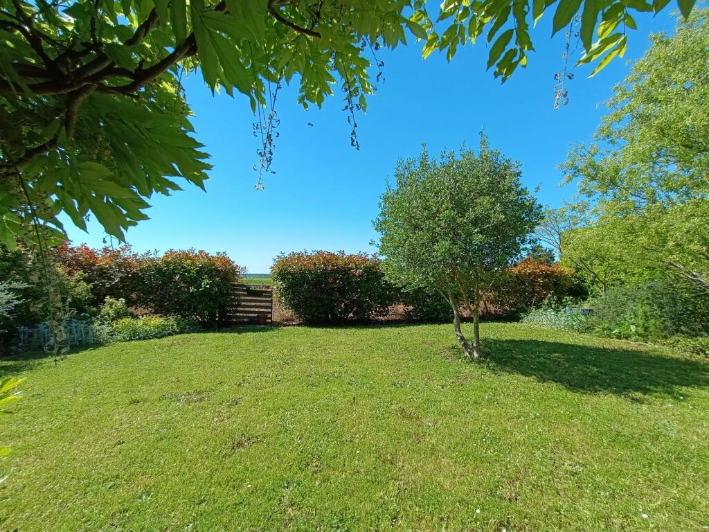 Additional image 3 of Poitou-Charentes, Charente-Maritime, Vervant, France