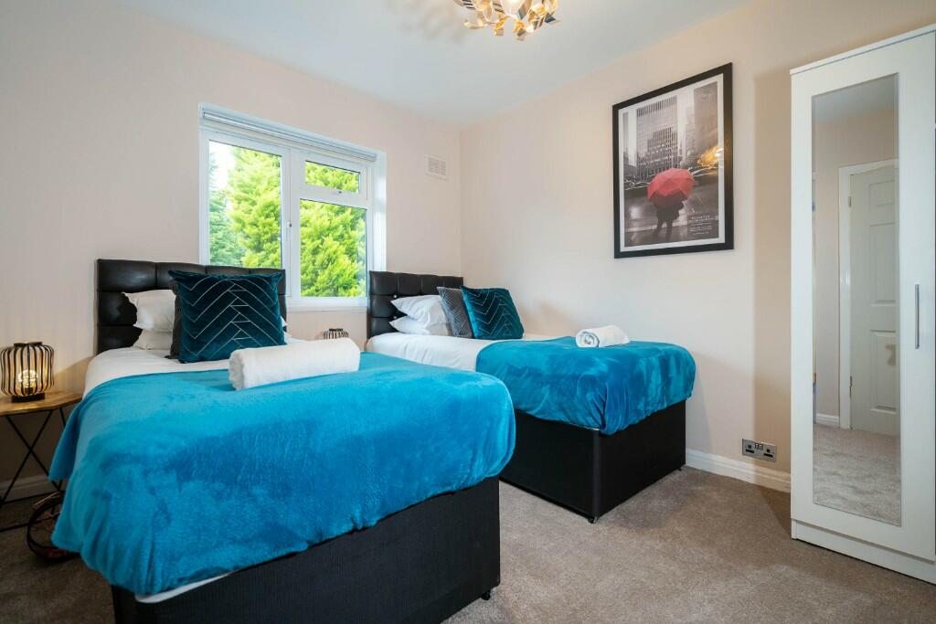 Primary image of Oakcroft Road, Birmingham, B13