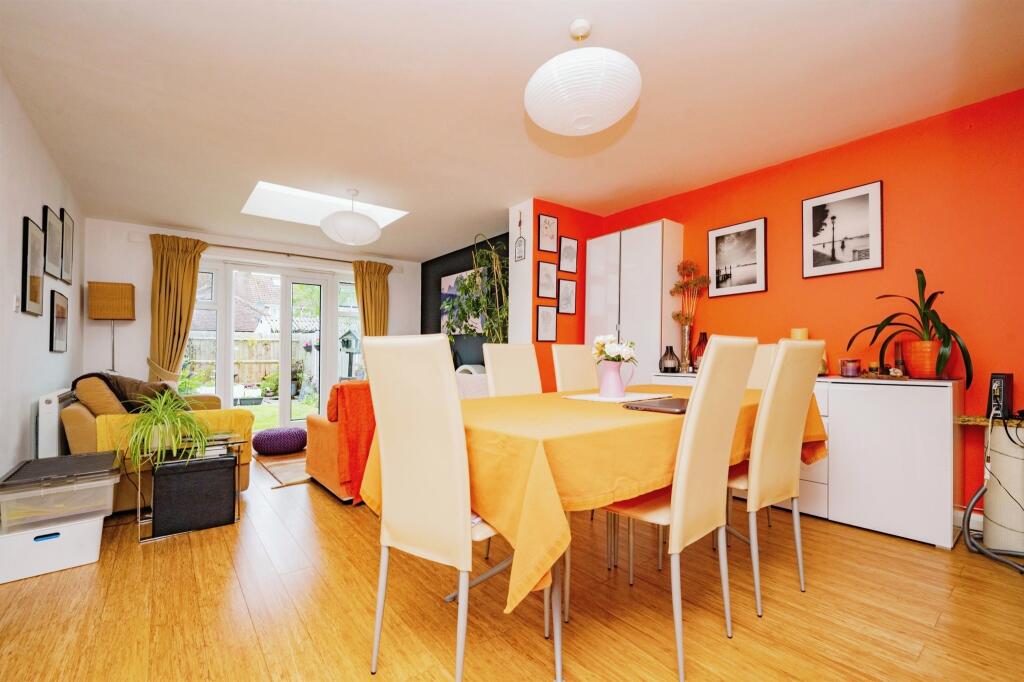 Additional image 4 of Harvey Road, London Colney, St. Albans