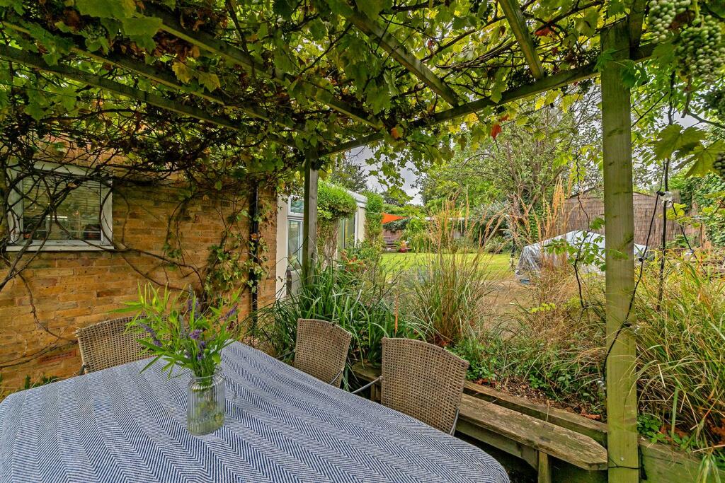 Additional image 30 of Roe Green Close, Hatfield