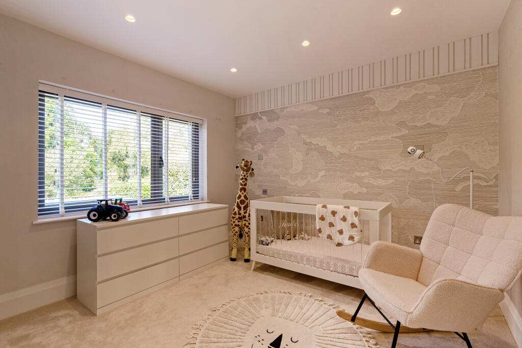 Additional image 9 of Tithe Barn Close, St. Albans, AL1