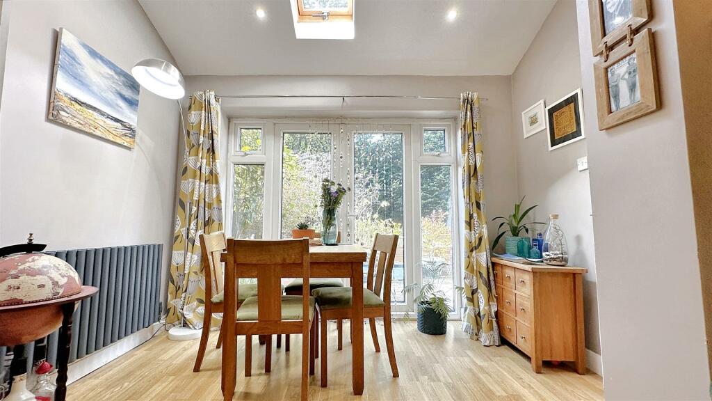 Additional image 10 of Woodfall Avenue, Cotteridge, Birmingham