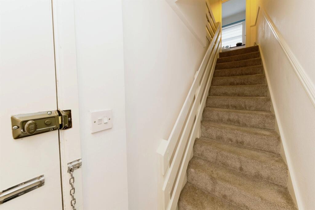 Additional image 16 of Woodhall Lane, Welwyn Garden City