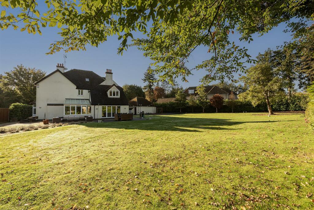 Additional image 10 of Park Avenue South, Harpenden