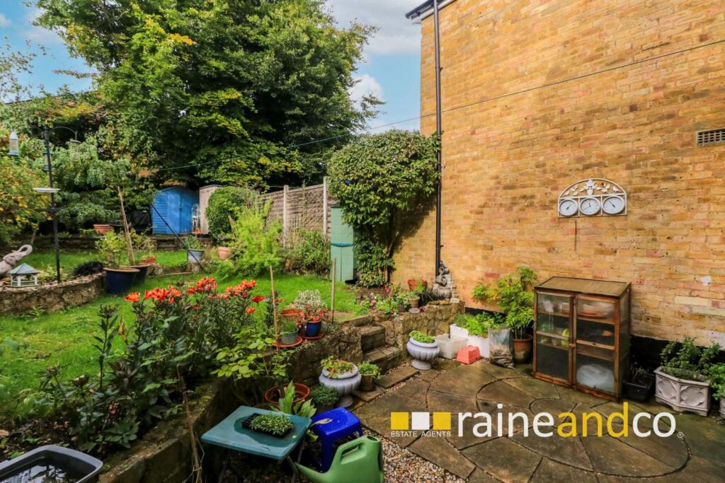 Additional image 15 of Bishops Rise, Hatfield