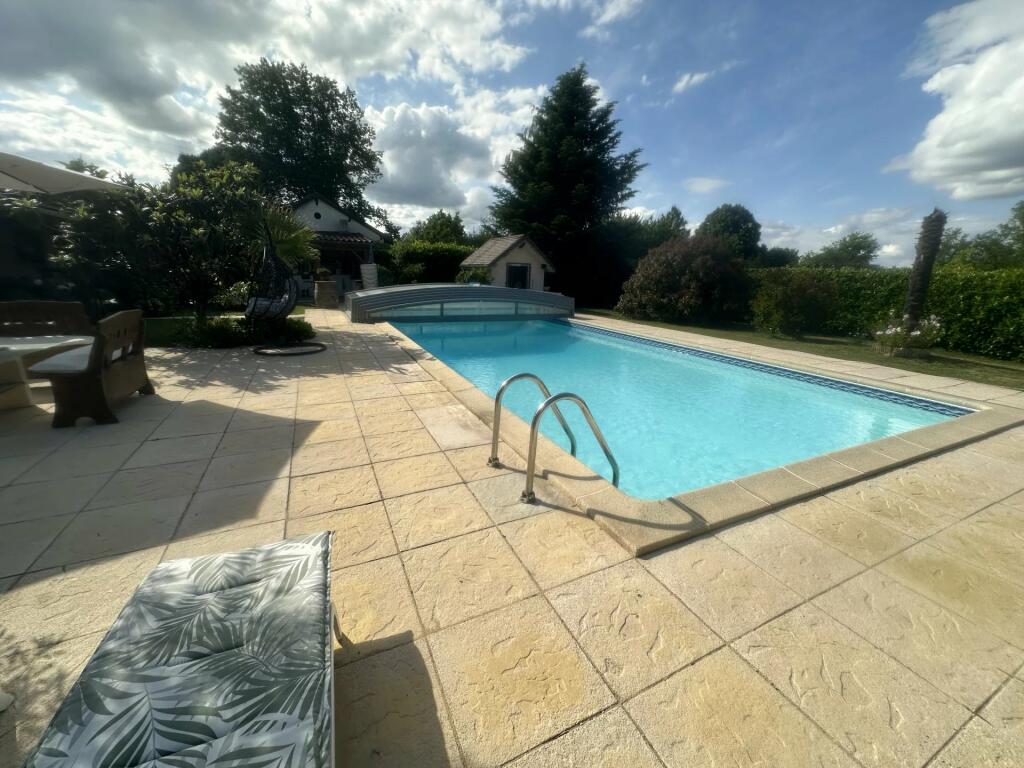 Additional image 2 of Aquitaine, Gironde, Coutras, France