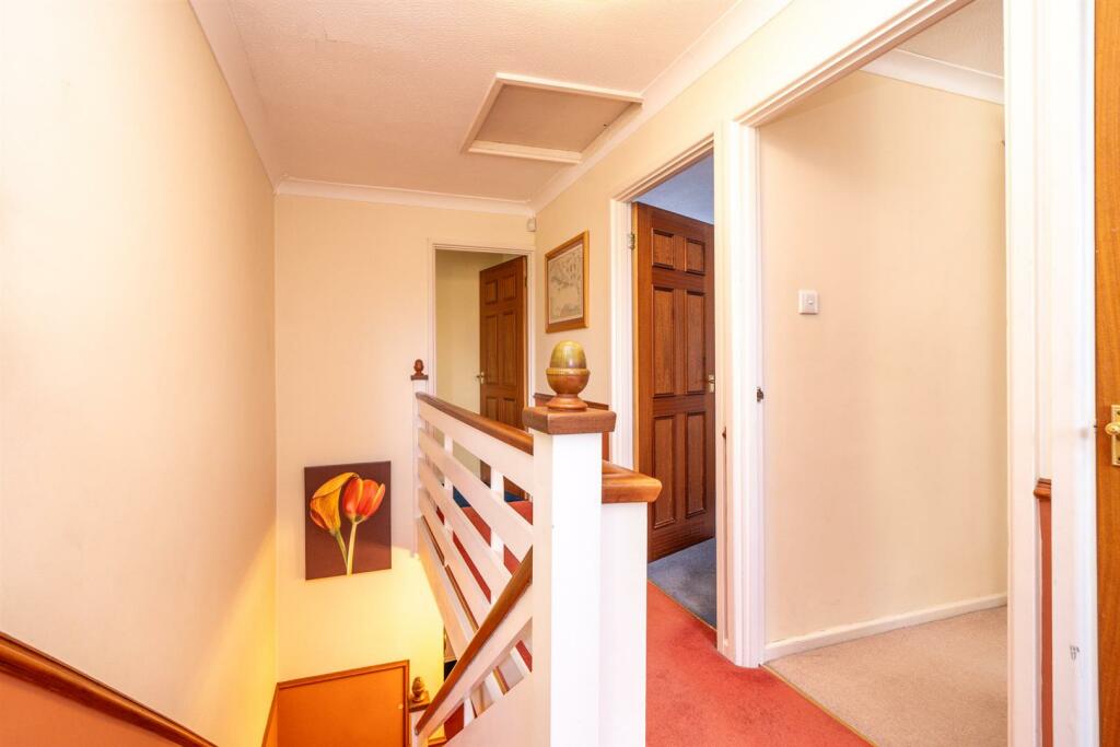 Additional image 12 of Fontmell Close, St. Albans