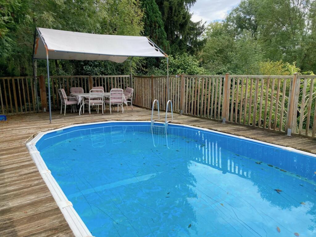 Additional image 2 of Poitou-Charentes, Deux-Sèvres, Fenioux, France