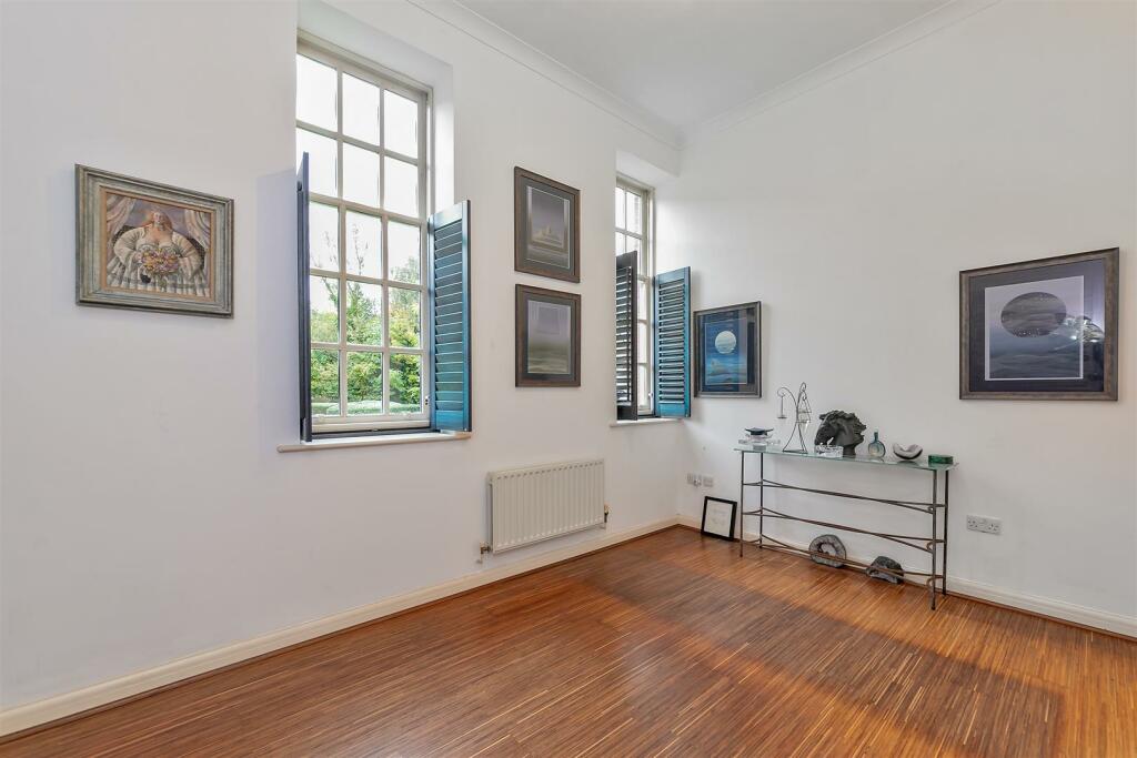 Additional image 16 of Great Leys Court, Beningfield Drive, London Colney, St. Albans
