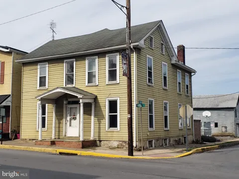 302 Market Street, Port Royal, PA 17082