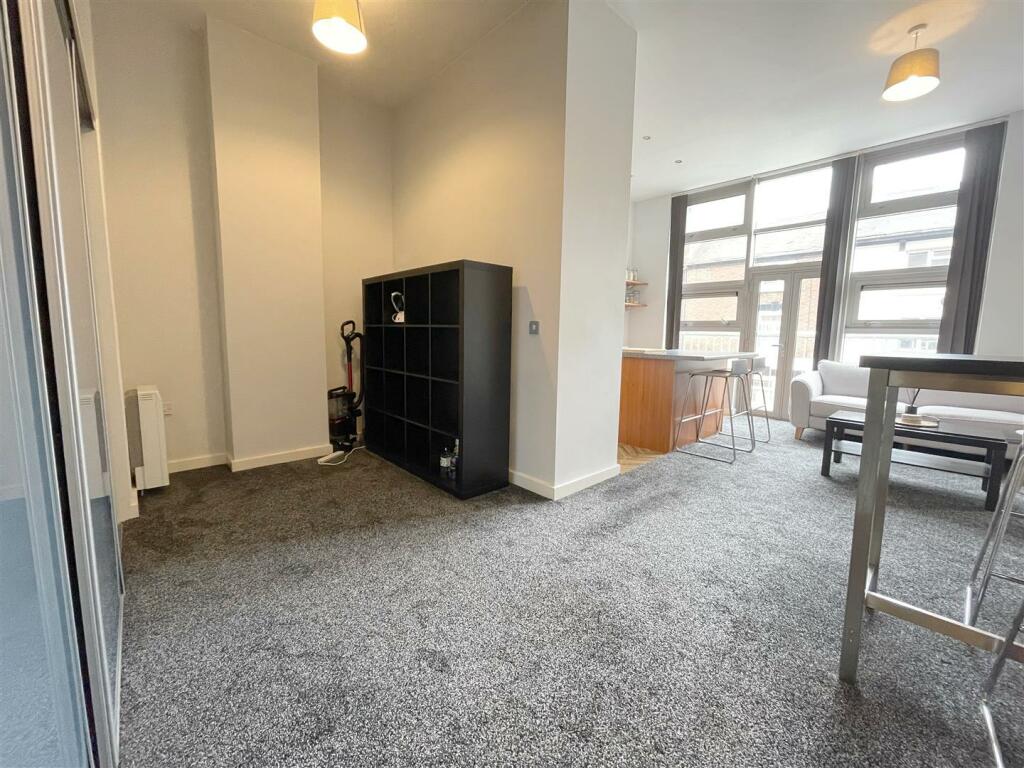 Additional image 5 of Platinum Apartments, Branston Street, City Centre