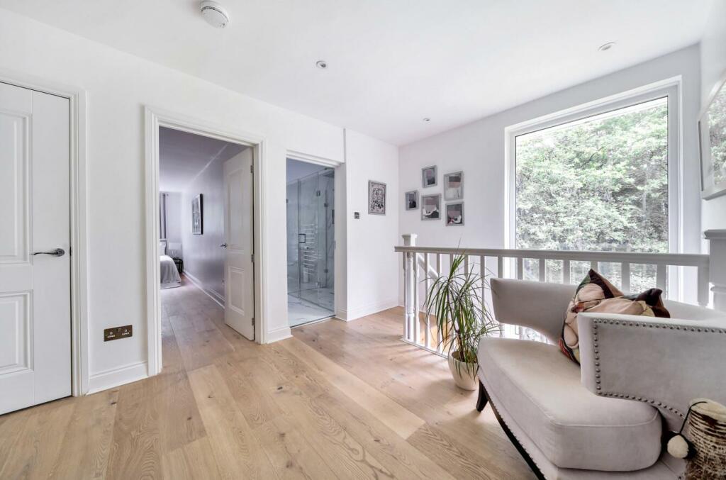 Additional image 11 of Dixons Hill Close, North Mymms, Hertfordshire