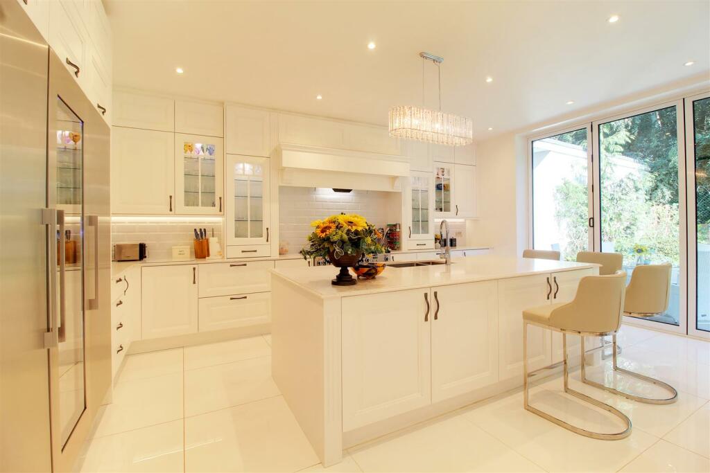 Additional image 38 of Dixons Hill Close, North Mymms