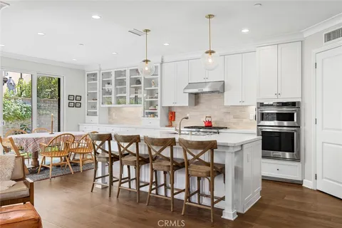 52 Bandana, Irvine, CA 92602