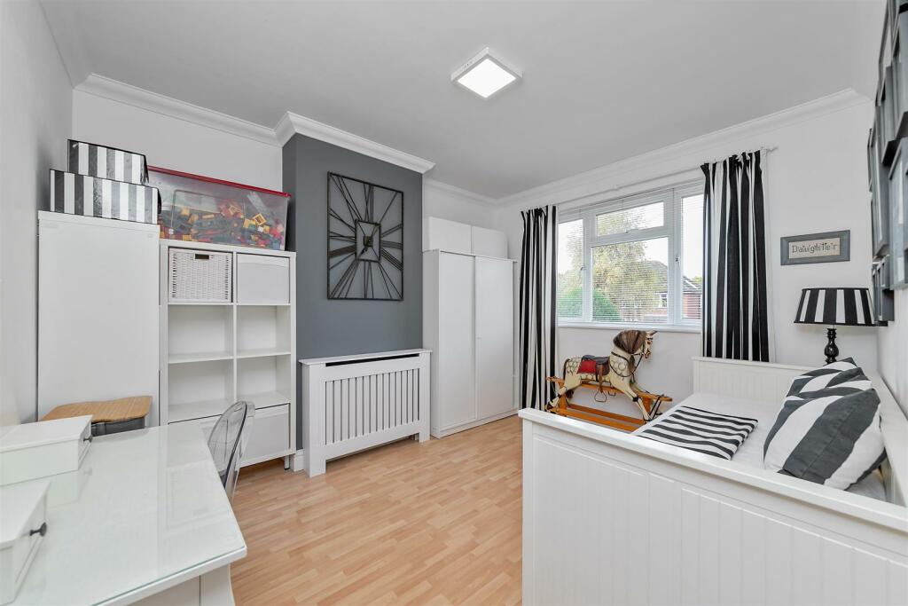 Additional image 14 of Longacres, St. Albans