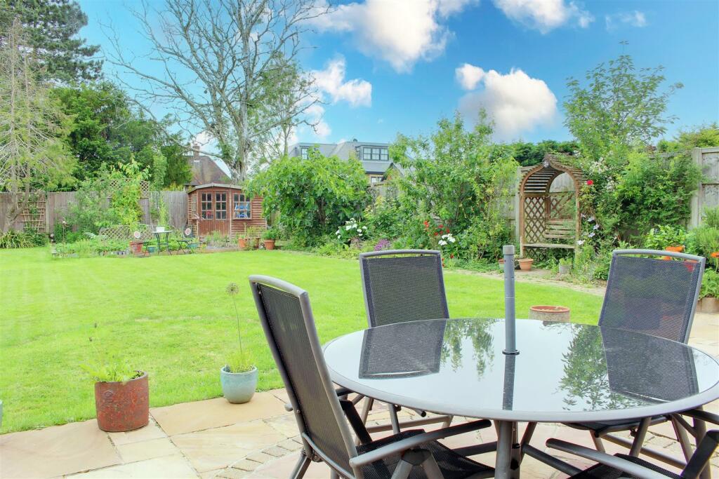 Additional image 19 of Moffats Lane, Brookmans Park,