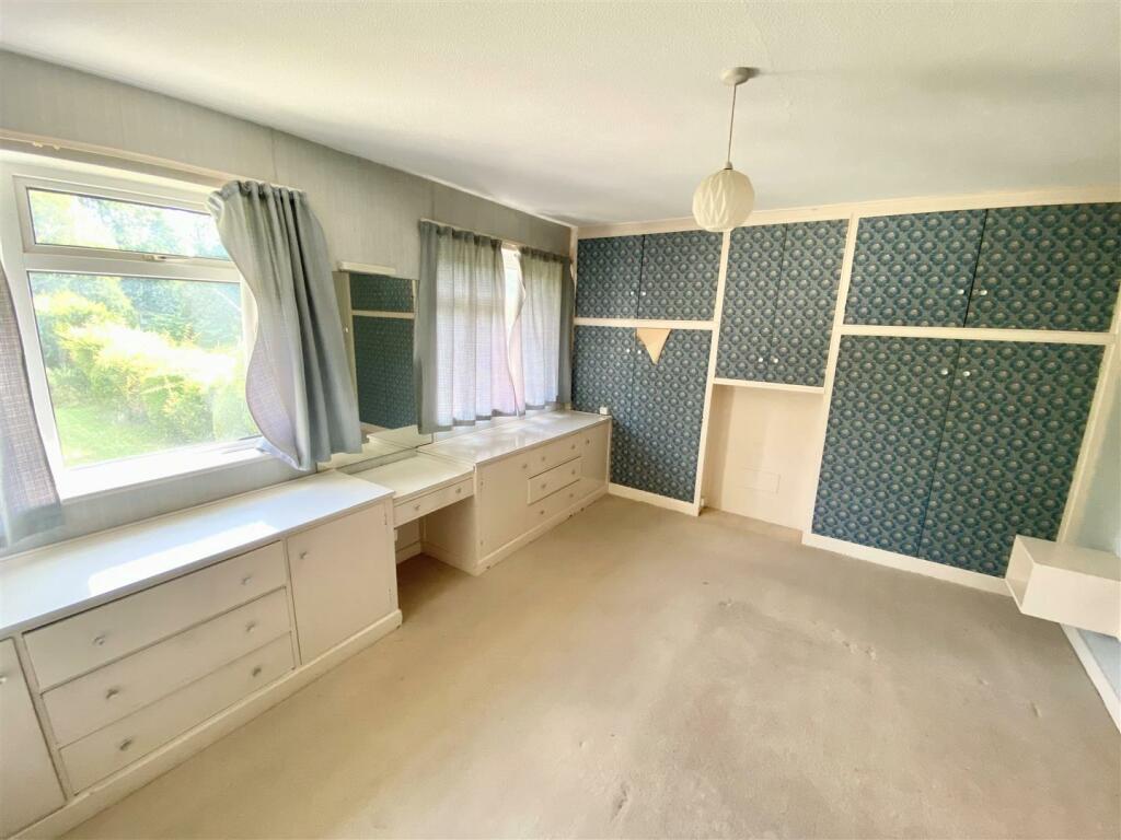 Additional image 6 of Bradmore Way, Brookmans Park