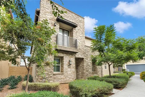 265 Follyhatch, Irvine, CA 92618