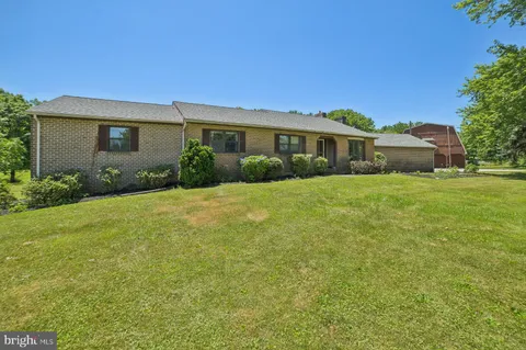 762 Mosser Road, Breinigsville, PA 18031