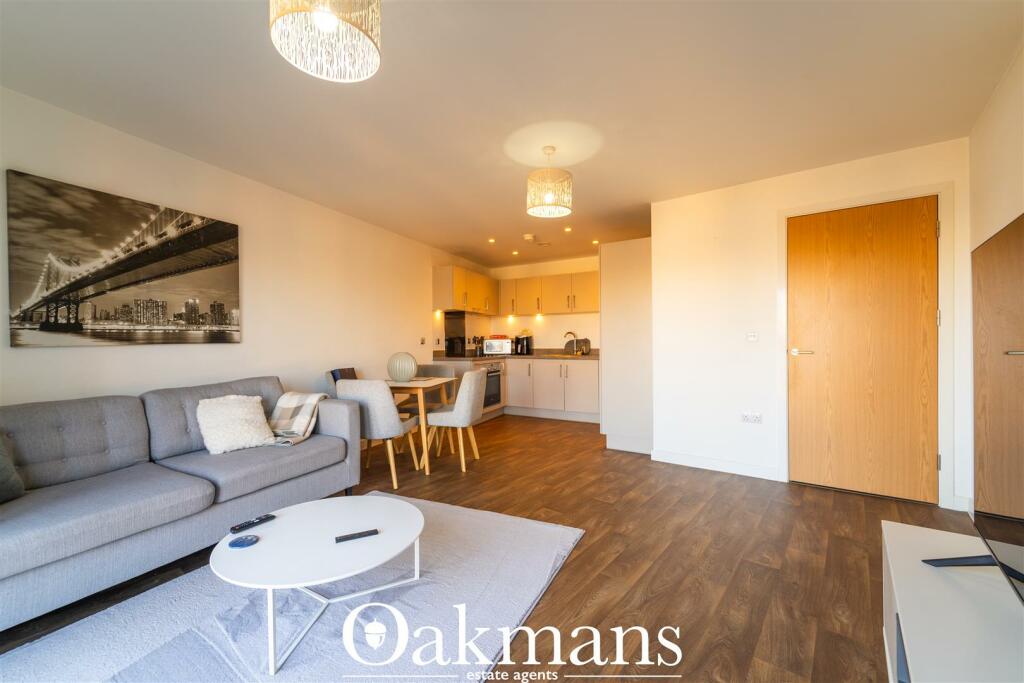 Additional image 4 of Lincoln Apartments, Lexington Gardens, B15