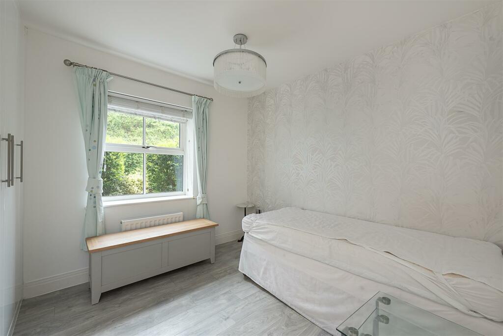 Additional image 7 of Southdown Road, Harpenden