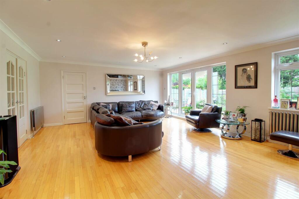 Additional image 24 of Moffats Lane, Brookmans Park,