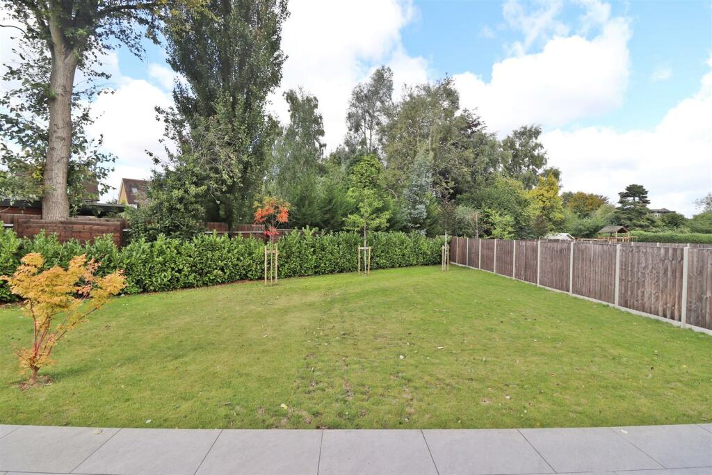 Additional image 38 of Sandridgebury Lane, St. Albans