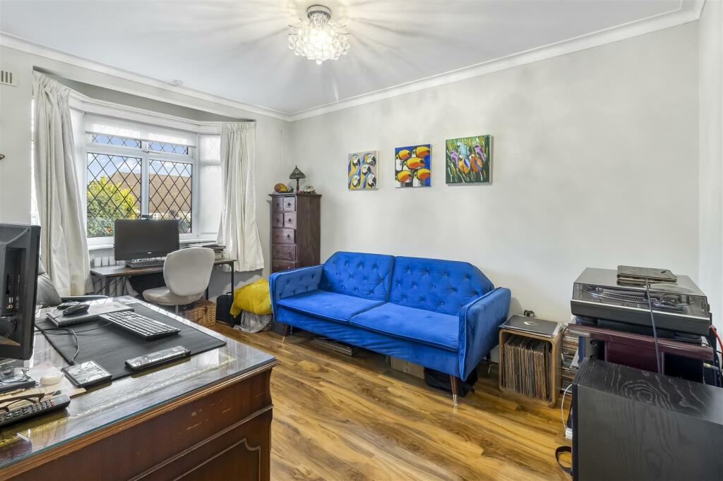 Additional image 8 of Westland Drive, Brookmans Park