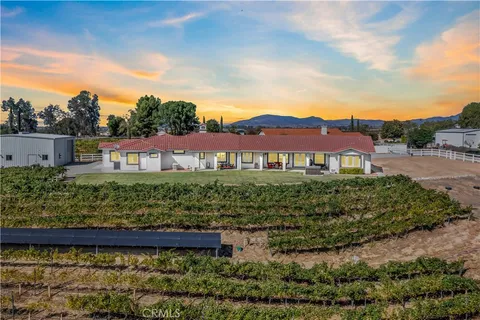 Primary image of 33721 Madera De Playa Dr, Temecula, CA 92592