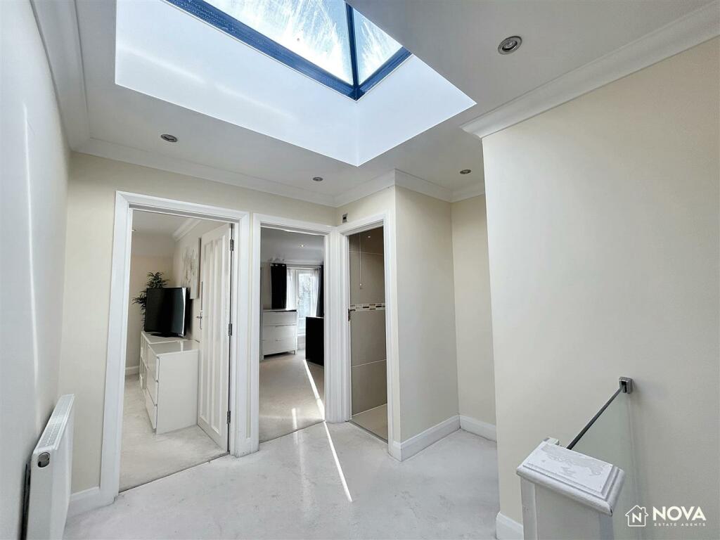 Additional image 23 of Ridge Avenue, Harpenden