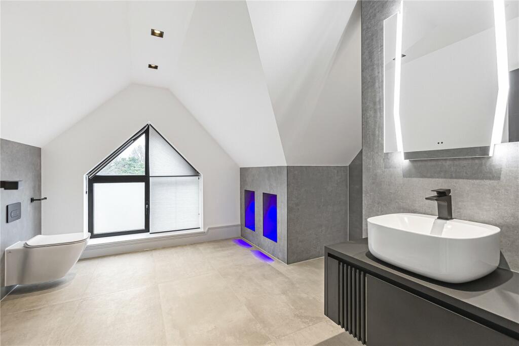 Additional image 47 of Brookmans Avenue, Brookmans Park, Hertfordshire, AL9