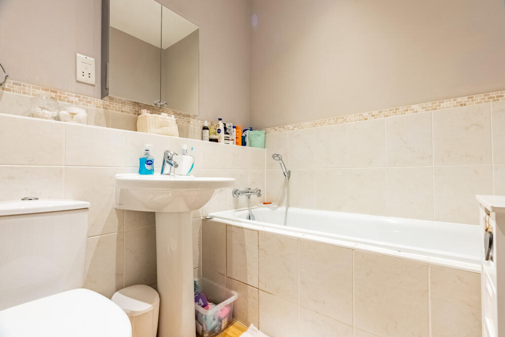 Additional image 11 of Beningfield Drive, London Colney, St. Albans, Hertfordshire, AL2