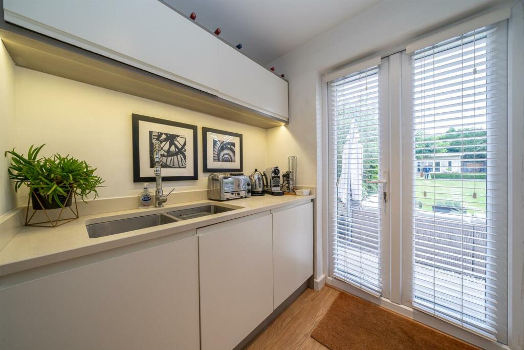 Additional image 11 of Marshalswick Lane, St. Albans