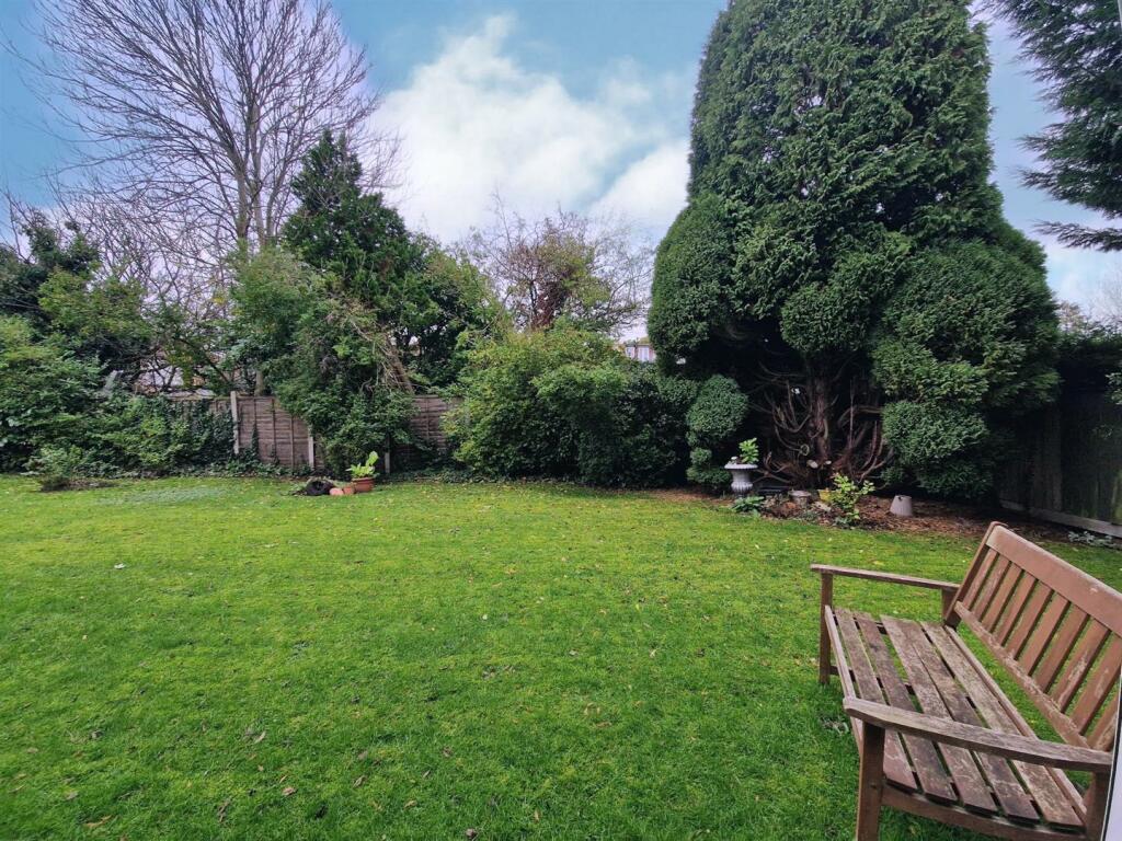 Additional image 5 of Green Court, 643 Foxhollies Road, Hall Green, Birmingham, B28