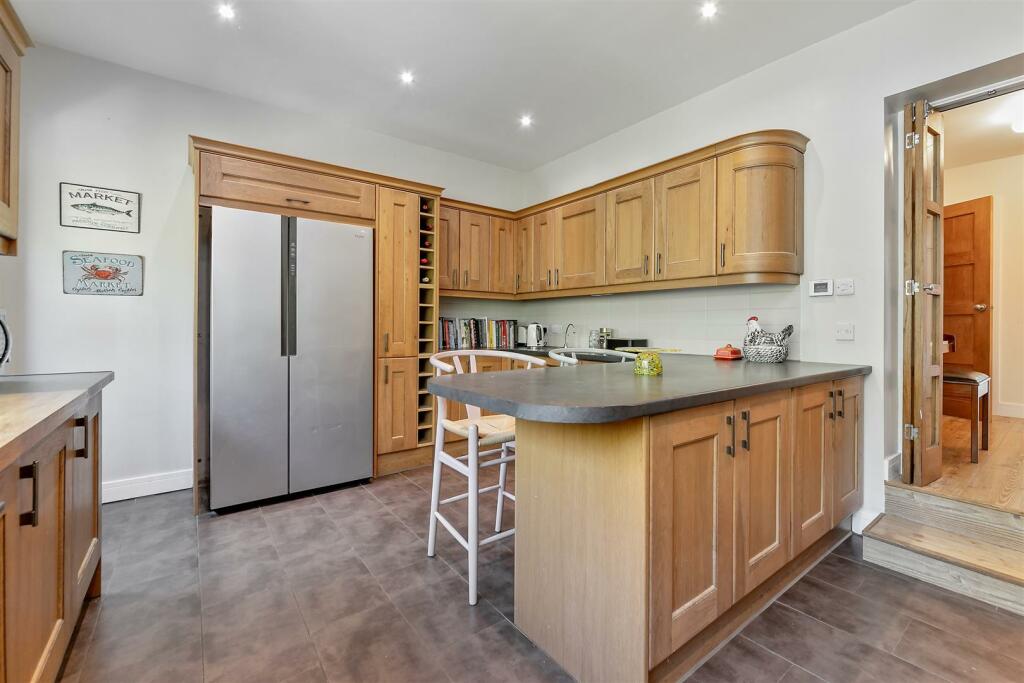 Additional image 8 of Pemberton Close, St. Albans