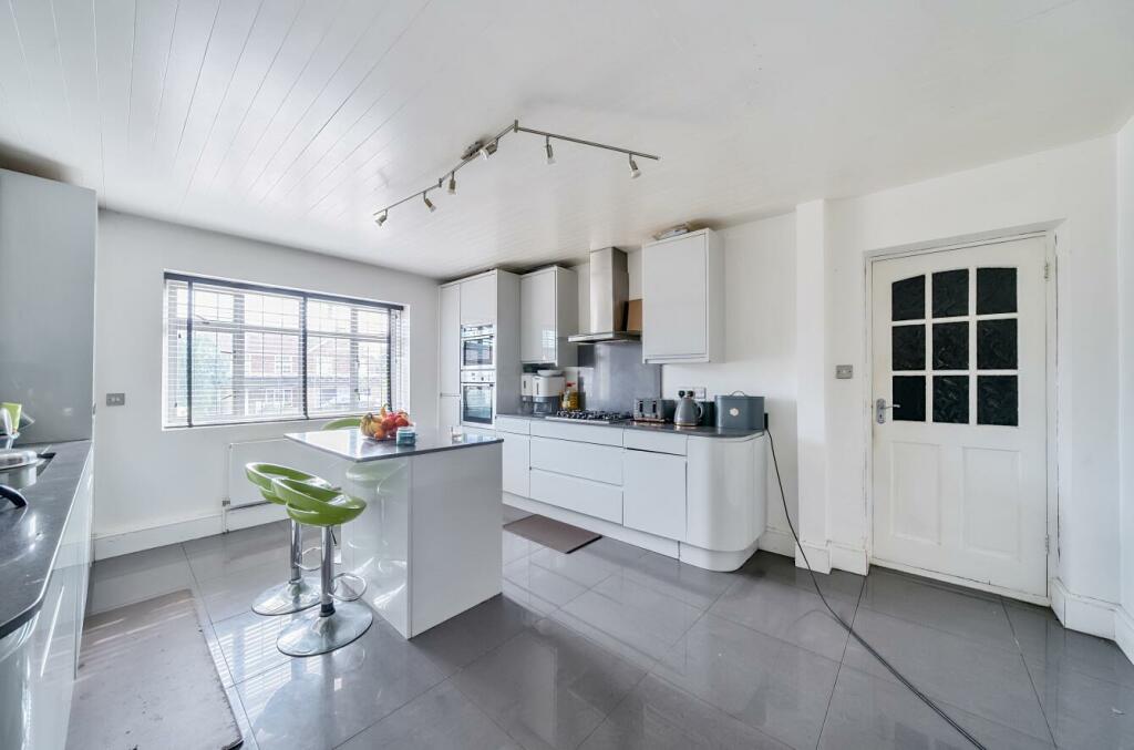 Additional image 6 of Brookmans Park