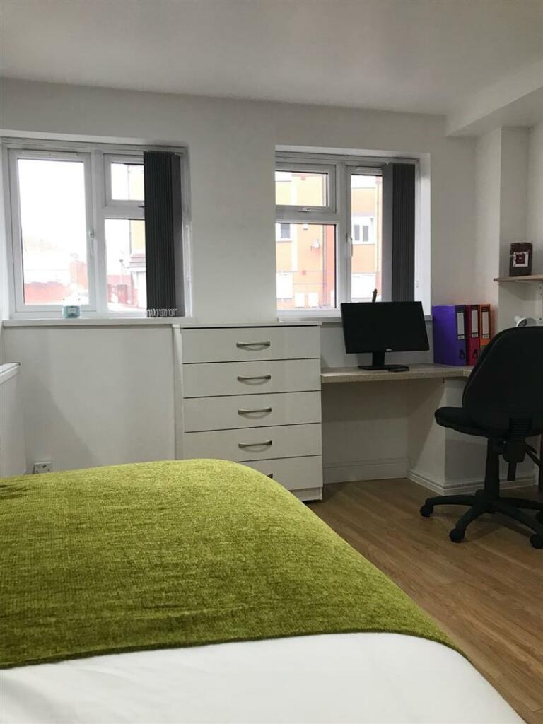 Additional image 3 of Dawlish B29 7AW