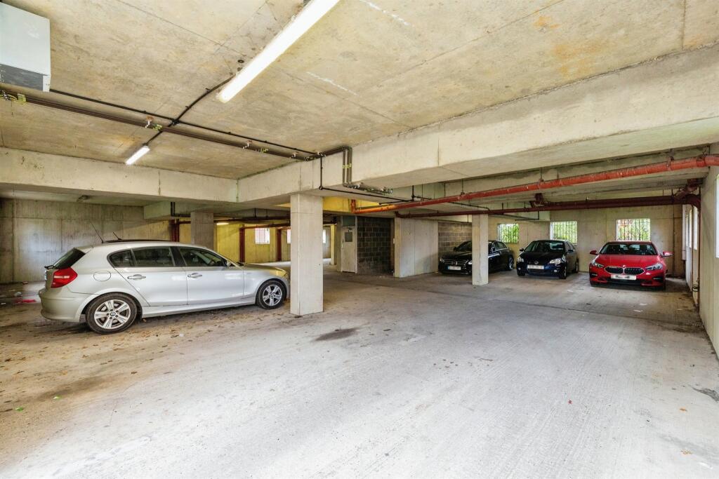 Additional image 17 of Dragon Road, Hatfield