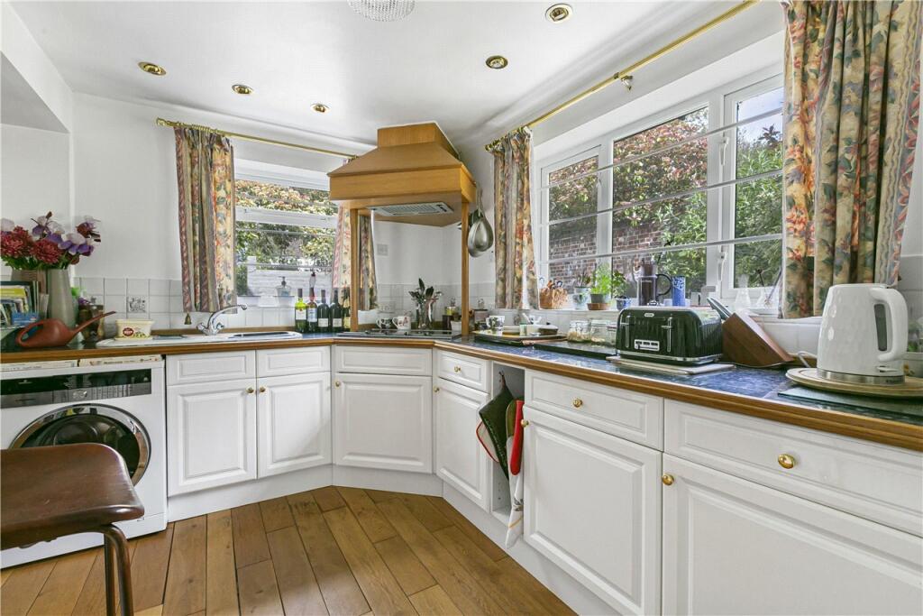 Additional image 4 of Danesbury Park Road, Welwyn, Hertfordshire, AL6