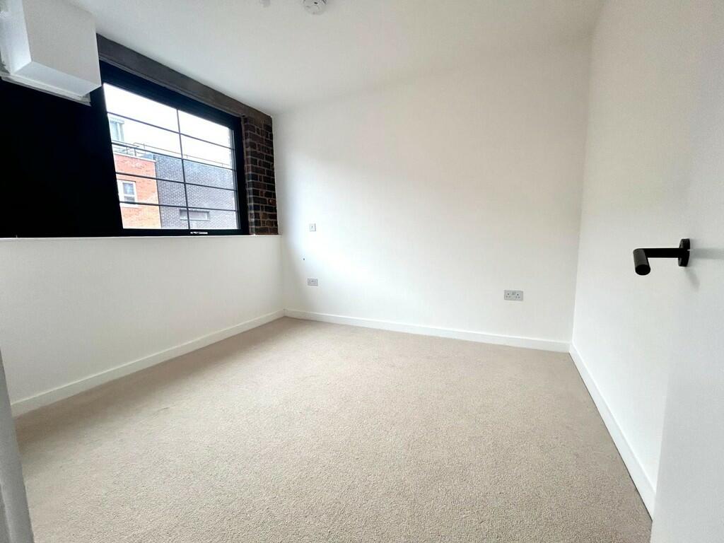 Additional image 4 of Canalside Apartments