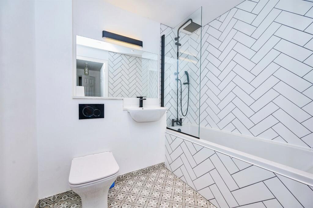 Additional image 17 of Kennedy Close, London Colney, St. Albans