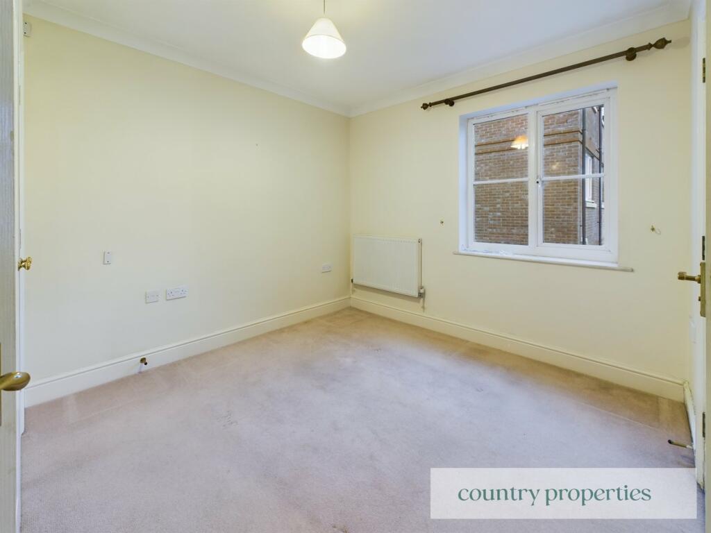 Additional image 4 of Oaklands Court, WELWYN, AL6