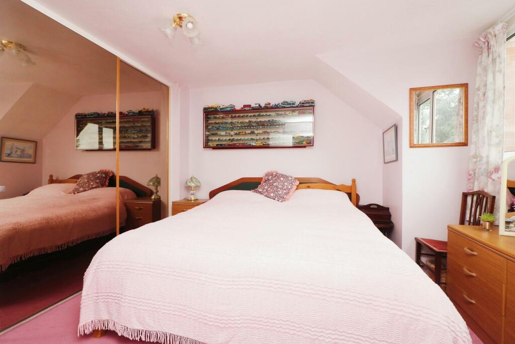 Additional image 15 of Hillside Way, Welwyn, Herts, AL6