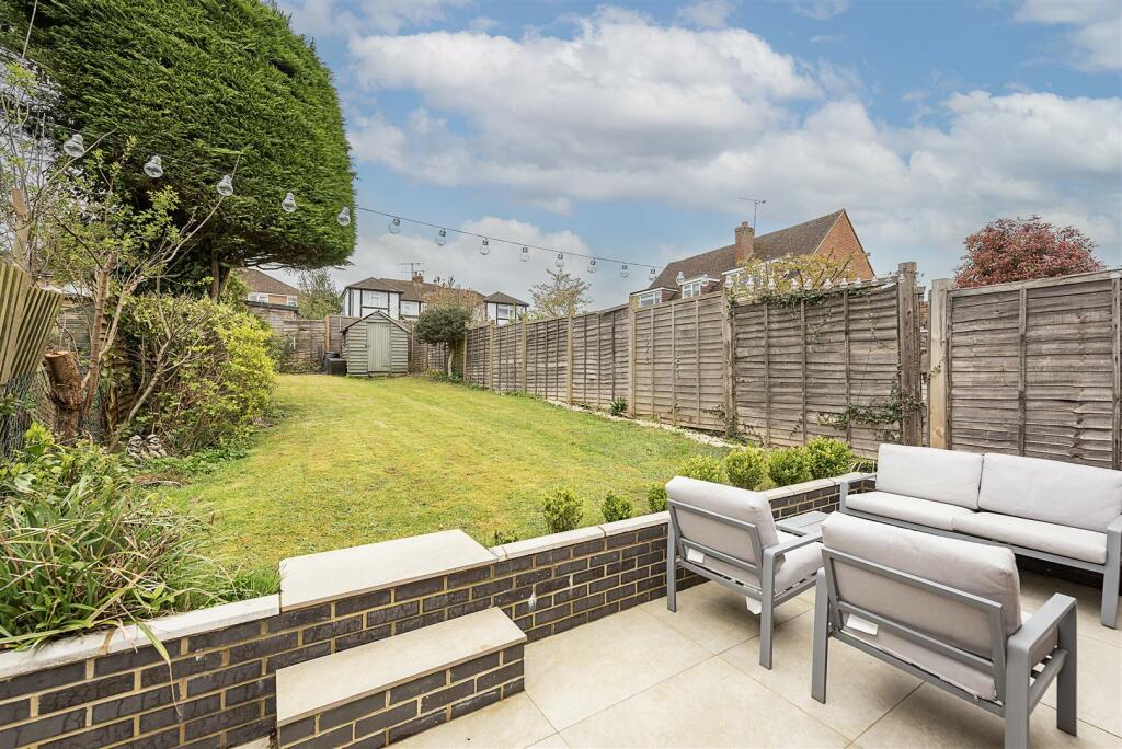 Additional image 11 of Glemsford Drive, Harpenden