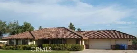 20139 Chickasaw Road, Apple Valley, CA 92307