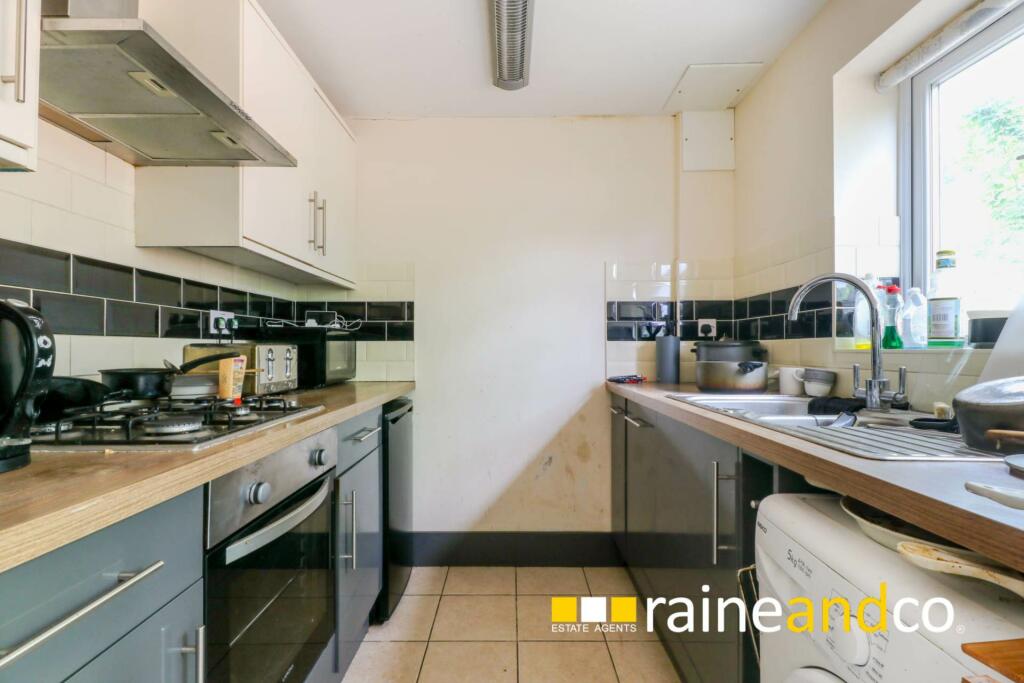 Additional image 4 of Branch Close, Hatfield